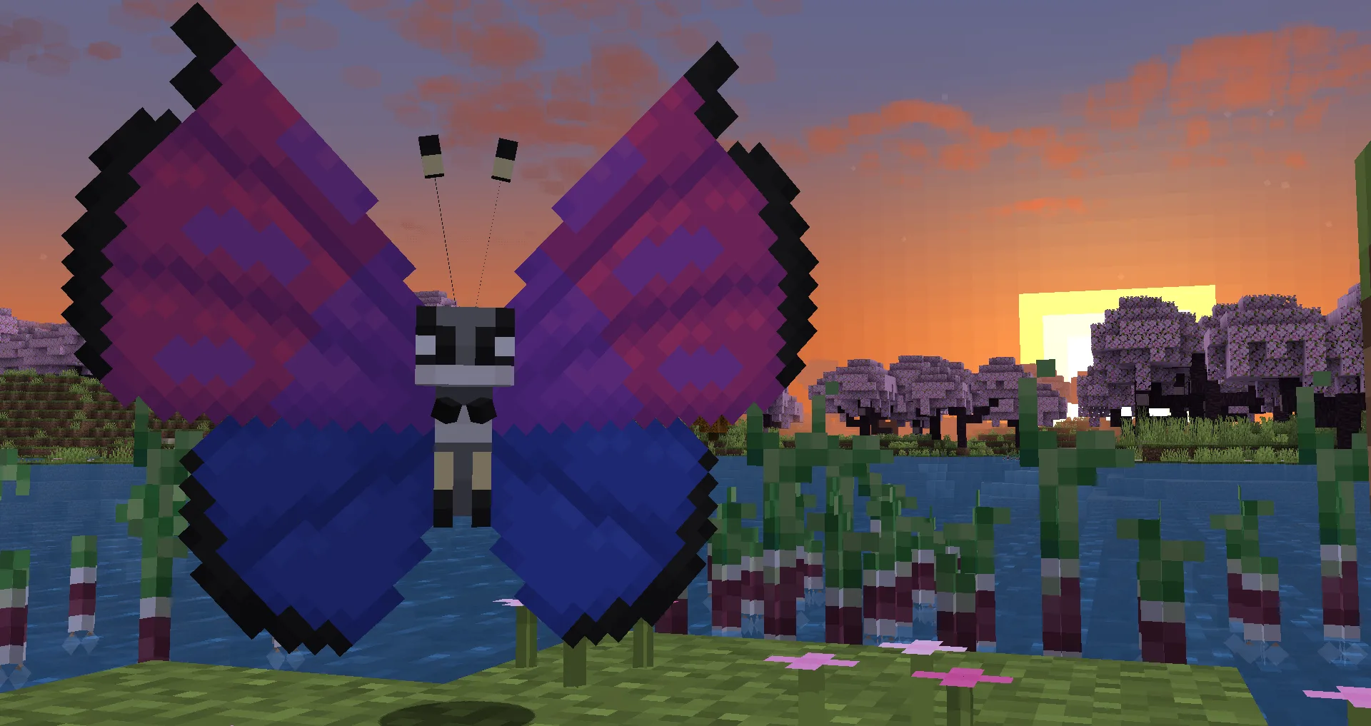 Вивильон с ультрафиолетовым узором из мода Cobblemon.