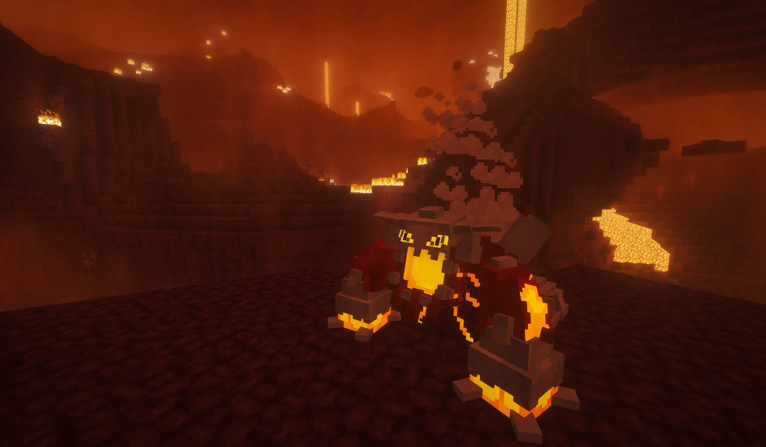 Гигантская постройка покемона Хитрана в стиле Minecraft.