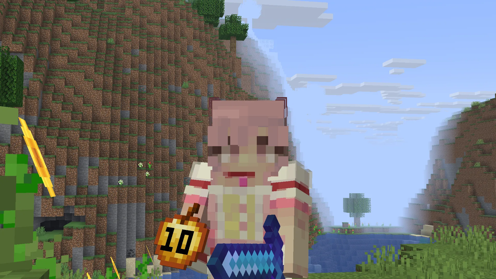 Персонаж Мадока держит в руках стак золотых яблок из Minecraft.