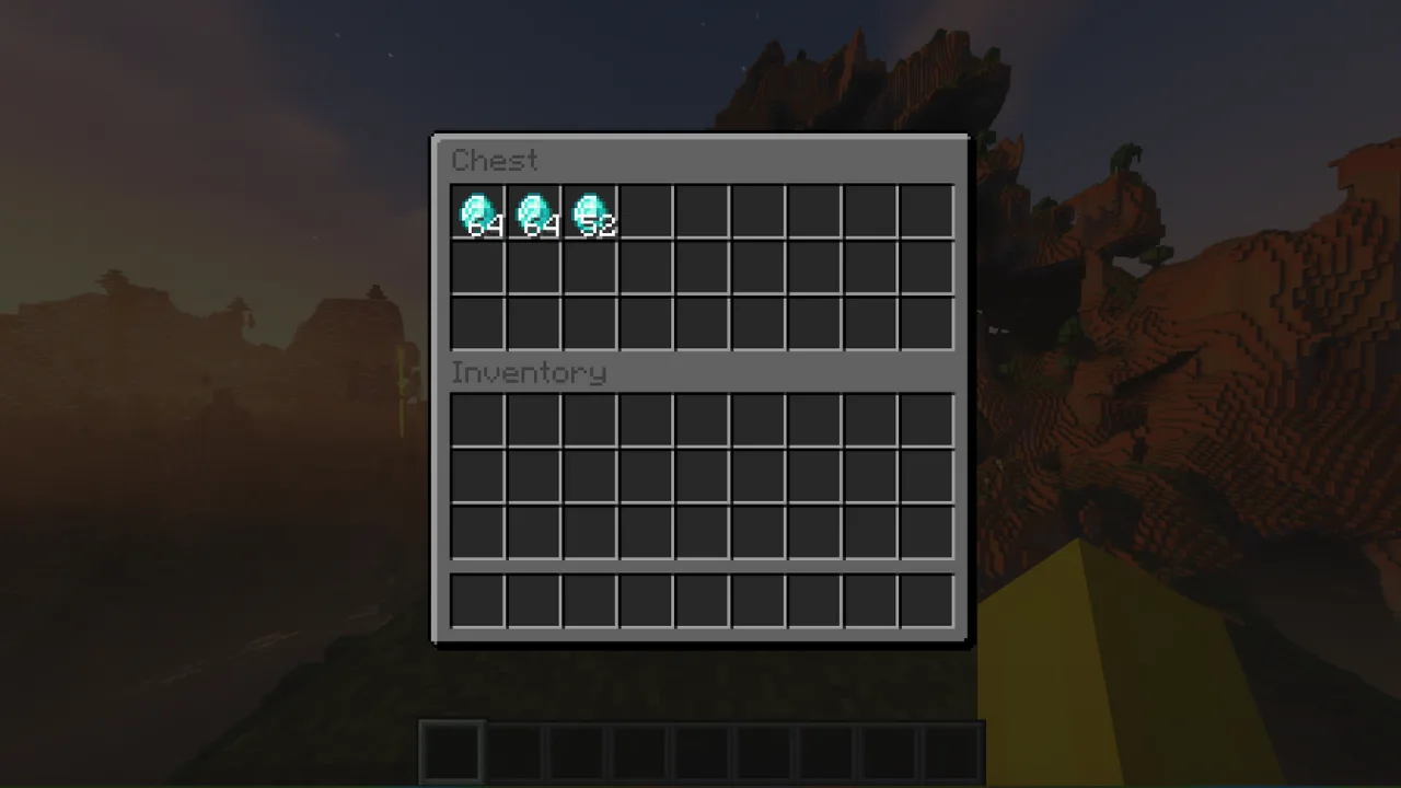 Сундук из Minecraft в темном стиле.