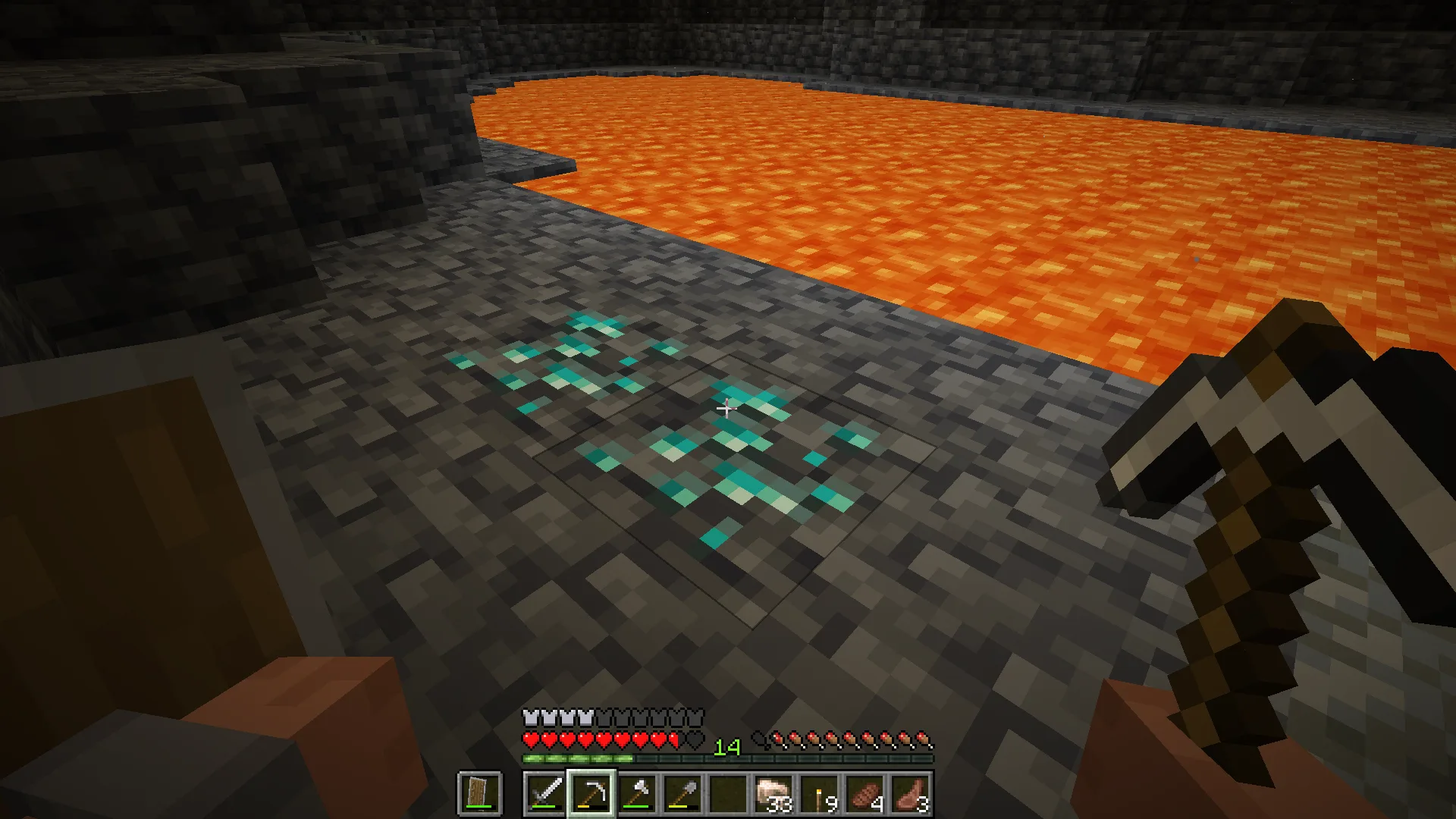 Кирка из мода Hold My Items.