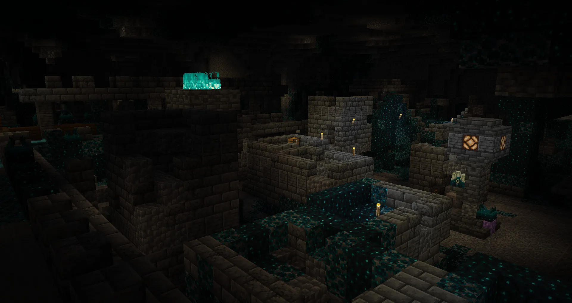 Обновление Древнего города с плотной застройкой, узкими проходами и домами вместо стандартных колец из глубинного сланца.