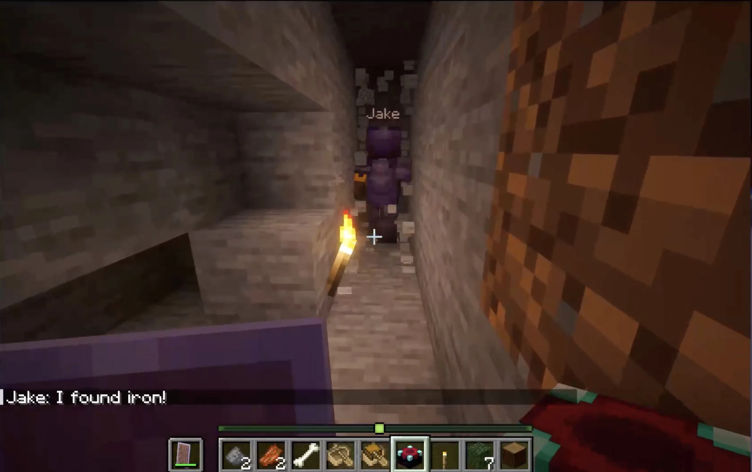 Скриншот из мода Frens: процесс шахтерской добычи и поиска редких руд.