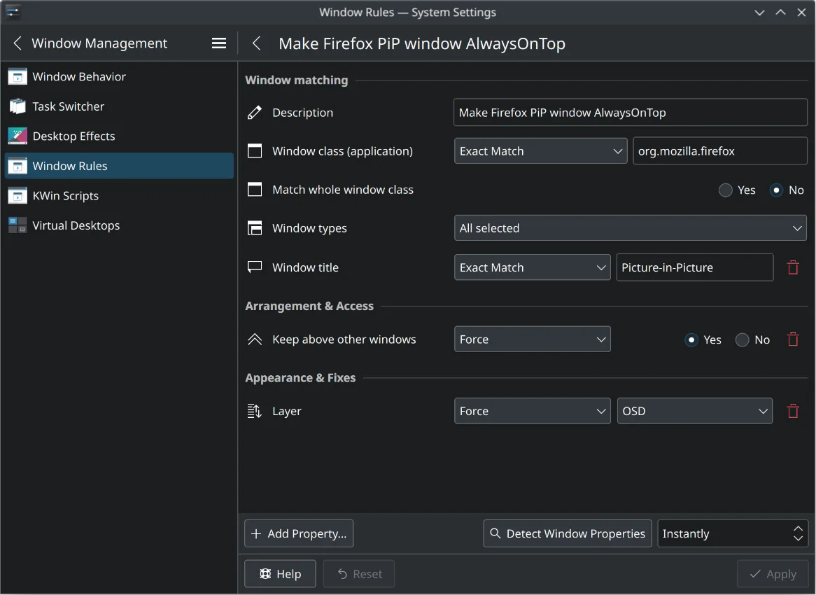 Логотип KDE Plasma в стиле Minecraft на фоне кубического мира.