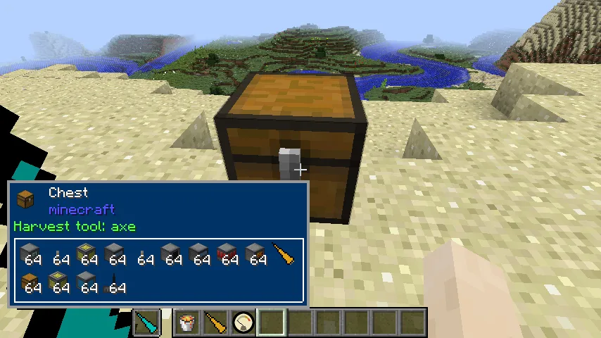 Интерфейс мода The One Probe, отображающий содержимое инвентаря блока.