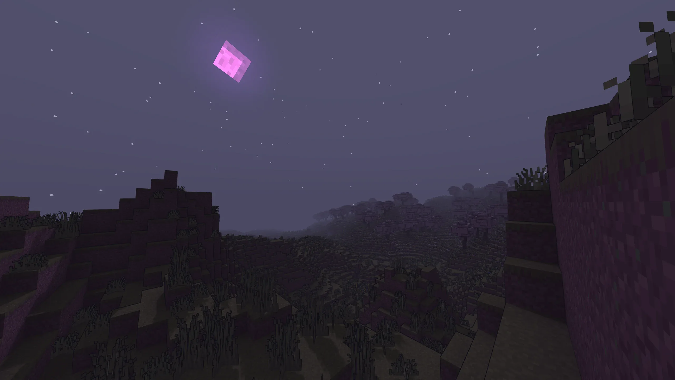 Ночной пейзаж в Minecraft с туманом.