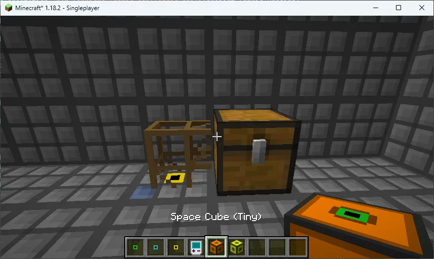 Скриншот игрового процесса мода Space Cube в Minecraft.