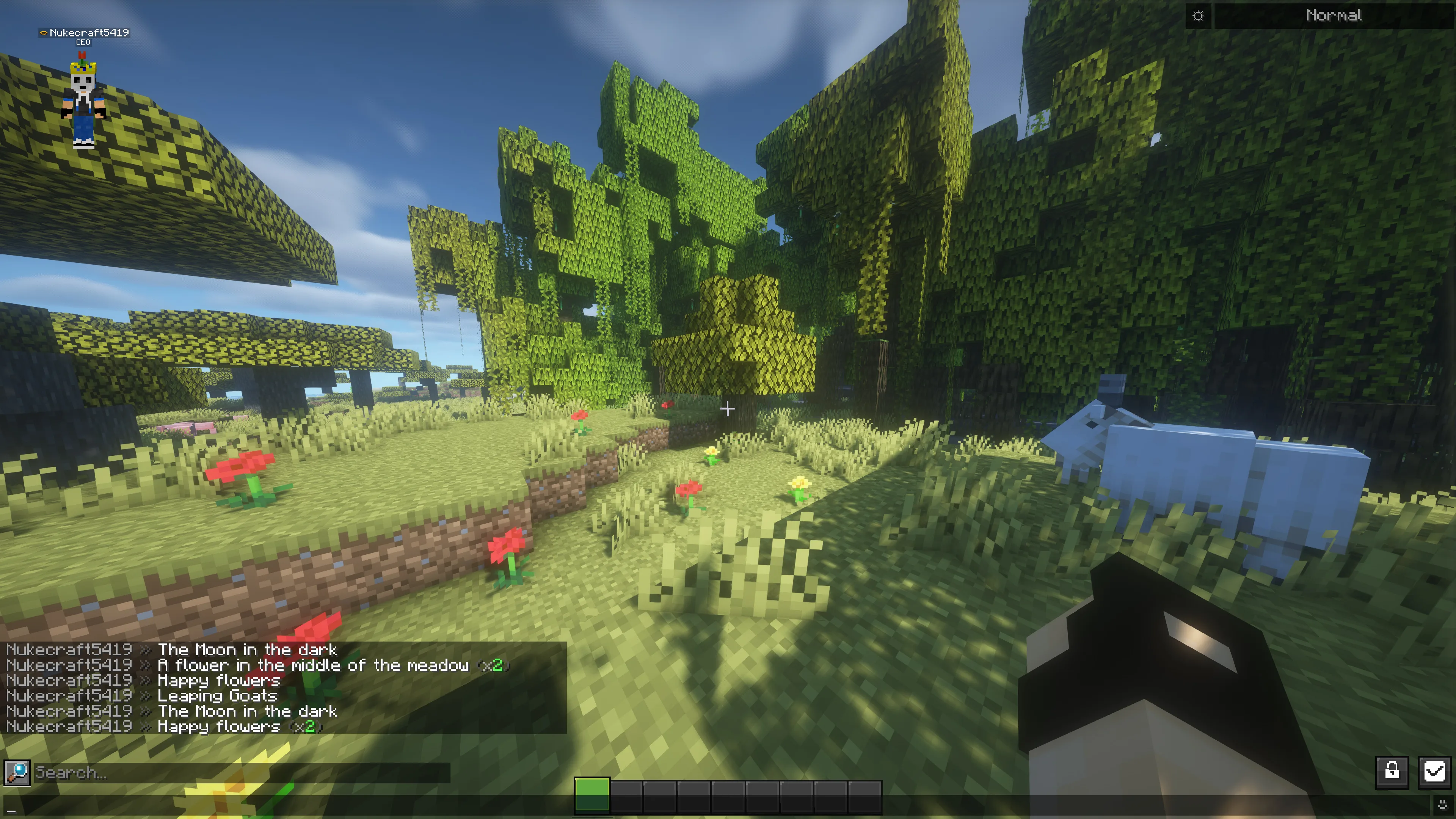 Скриншот чата с функцией счетчика дубликатов, помечающей повторяющиеся сообщения подряд.