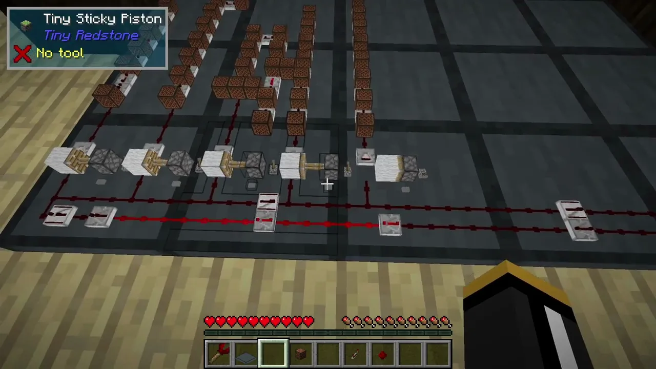 Миниатюрная панель управления из мода Tiny Redstone