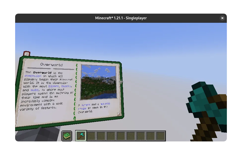 Игрок держит книгу Knowlogy с лавандовыми элементами в левой руке.