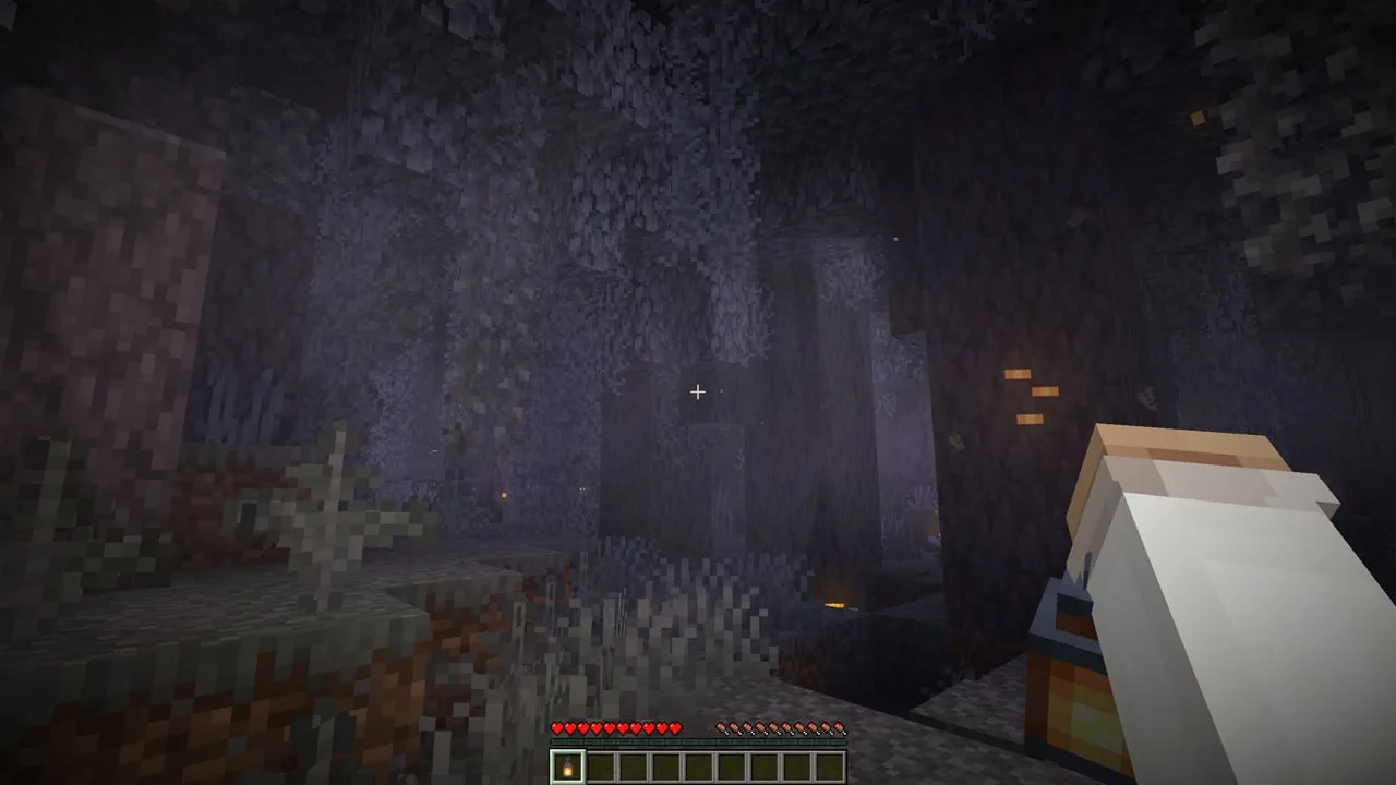 Визуальные эффекты в биоме Бледный сад из Minecraft.