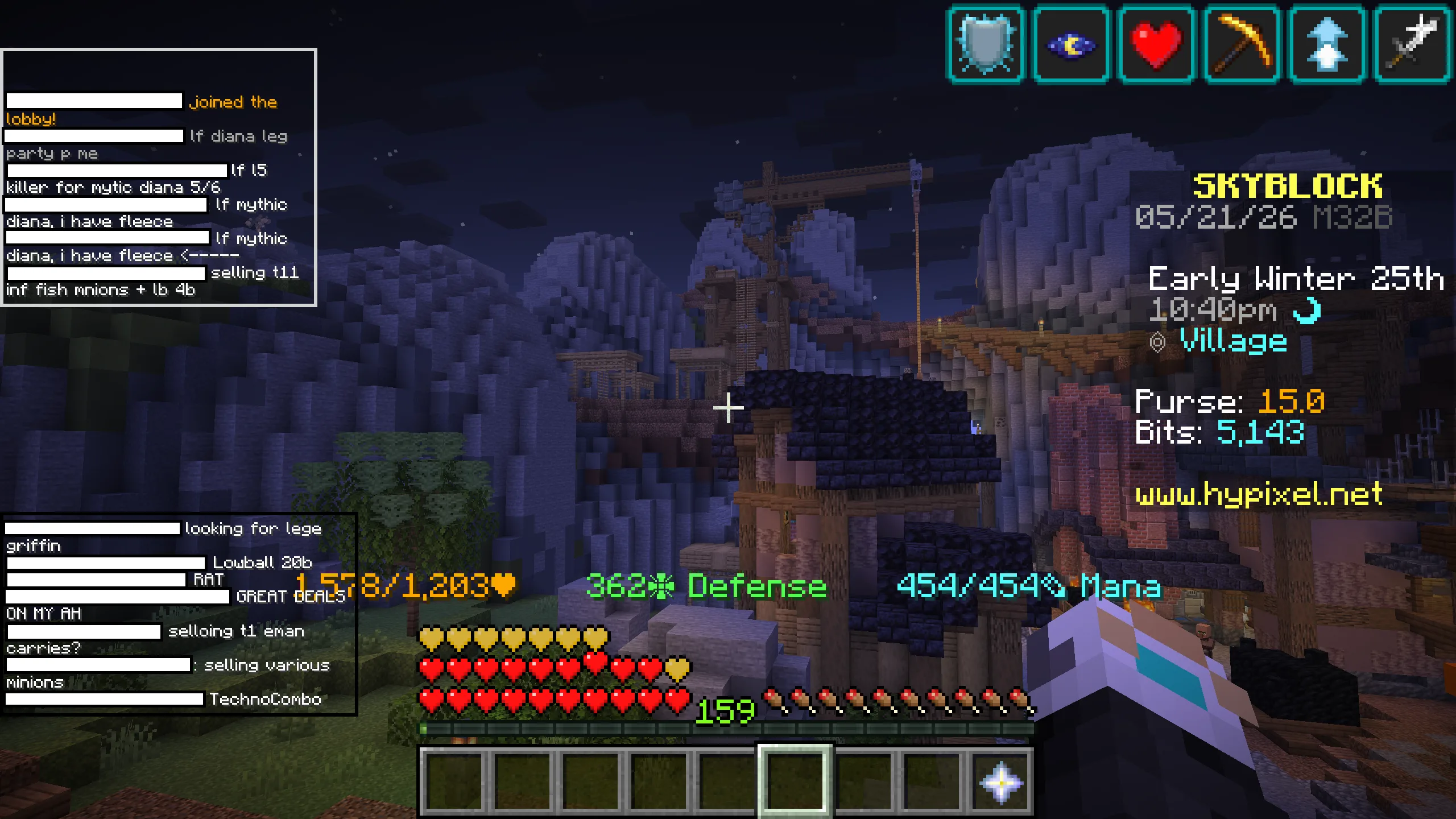 Пример интерфейса чата в Hypixel Skyblock
