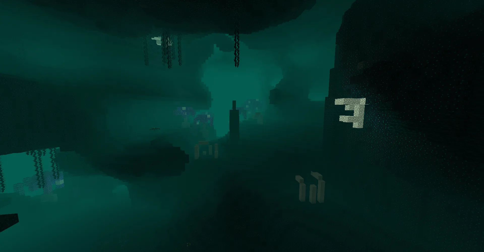 Вид на биом The Otherside в Minecraft под слоем бедрока.