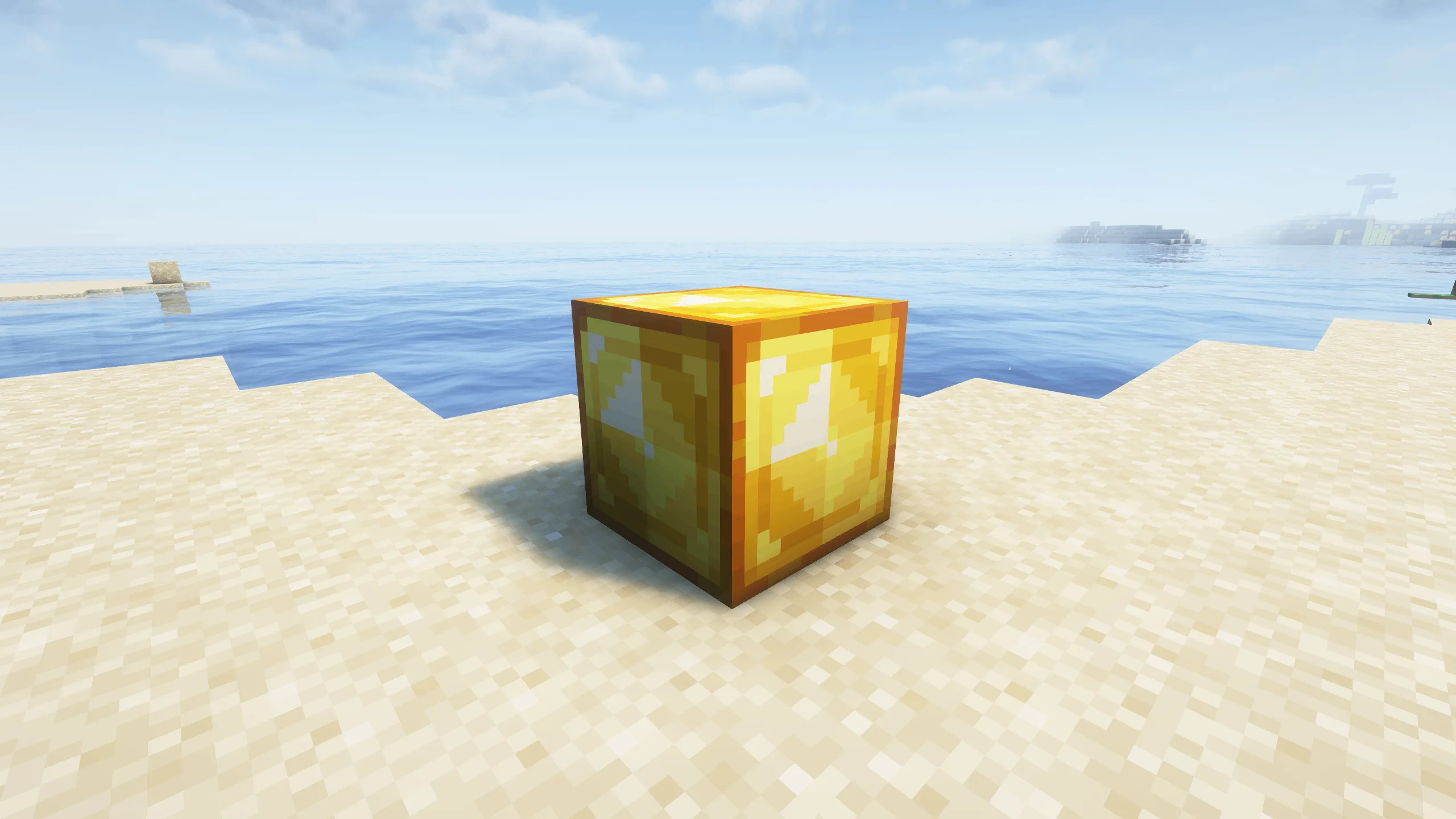 Блок с текстурой различных руд из Minecraft.