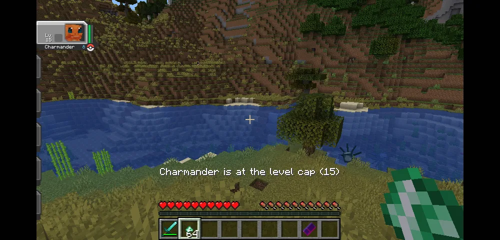 Интерфейс Minecraft с отображением максимального уровня покемонов в моде Cobblemon.