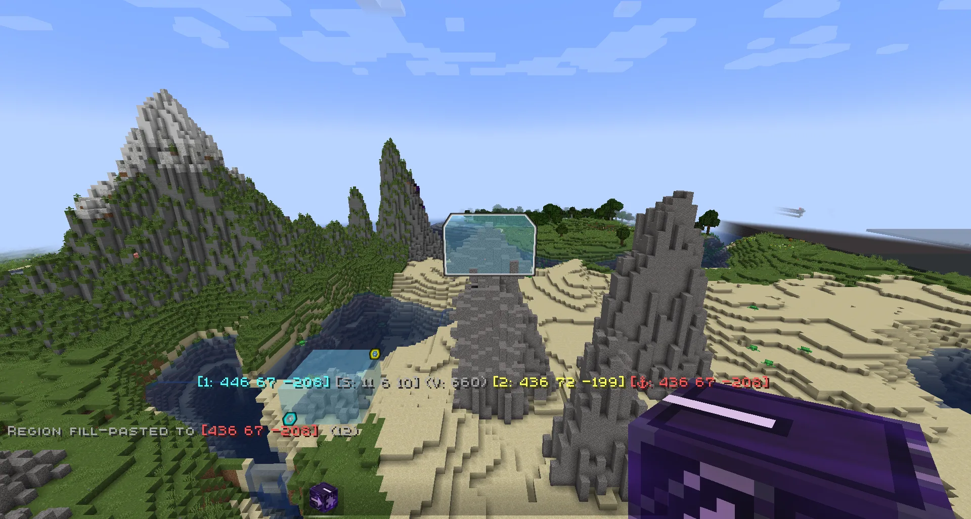 Инструмент «Кисть блоков» в Axis WorldEditor для создания гор.