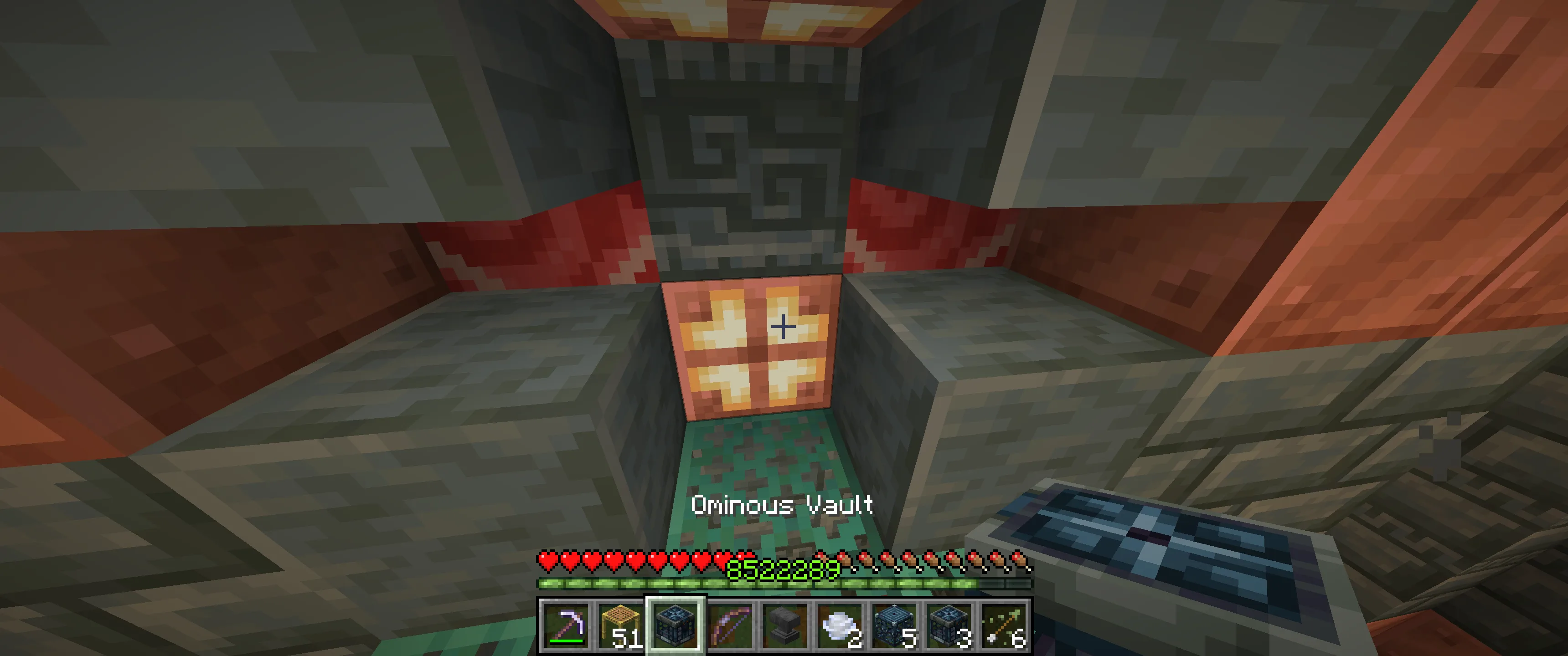Зловещее хранилище в моде MineableTrials