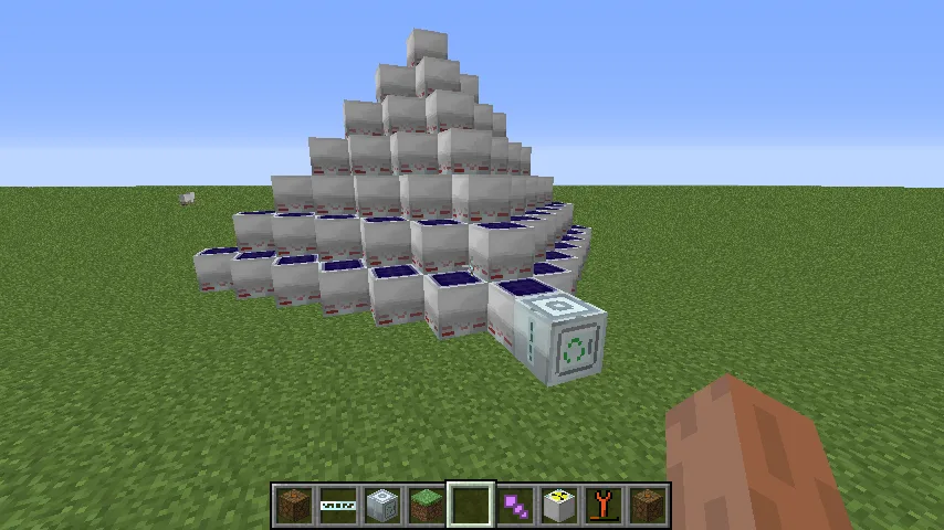 Солнечный цветок, производящий материю UU в IC2Classic