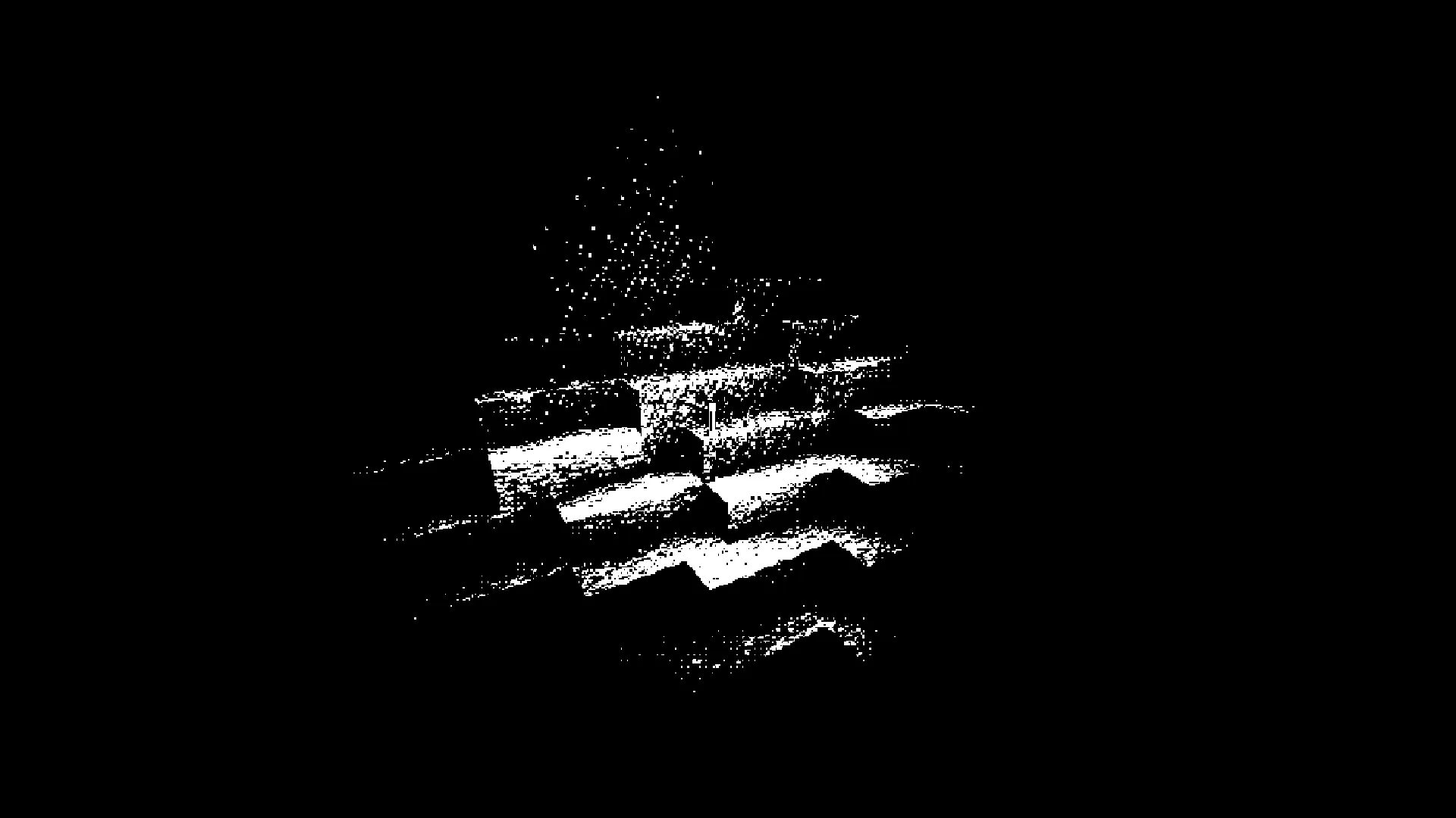 Пещера с факелом, освещающим часть стены.