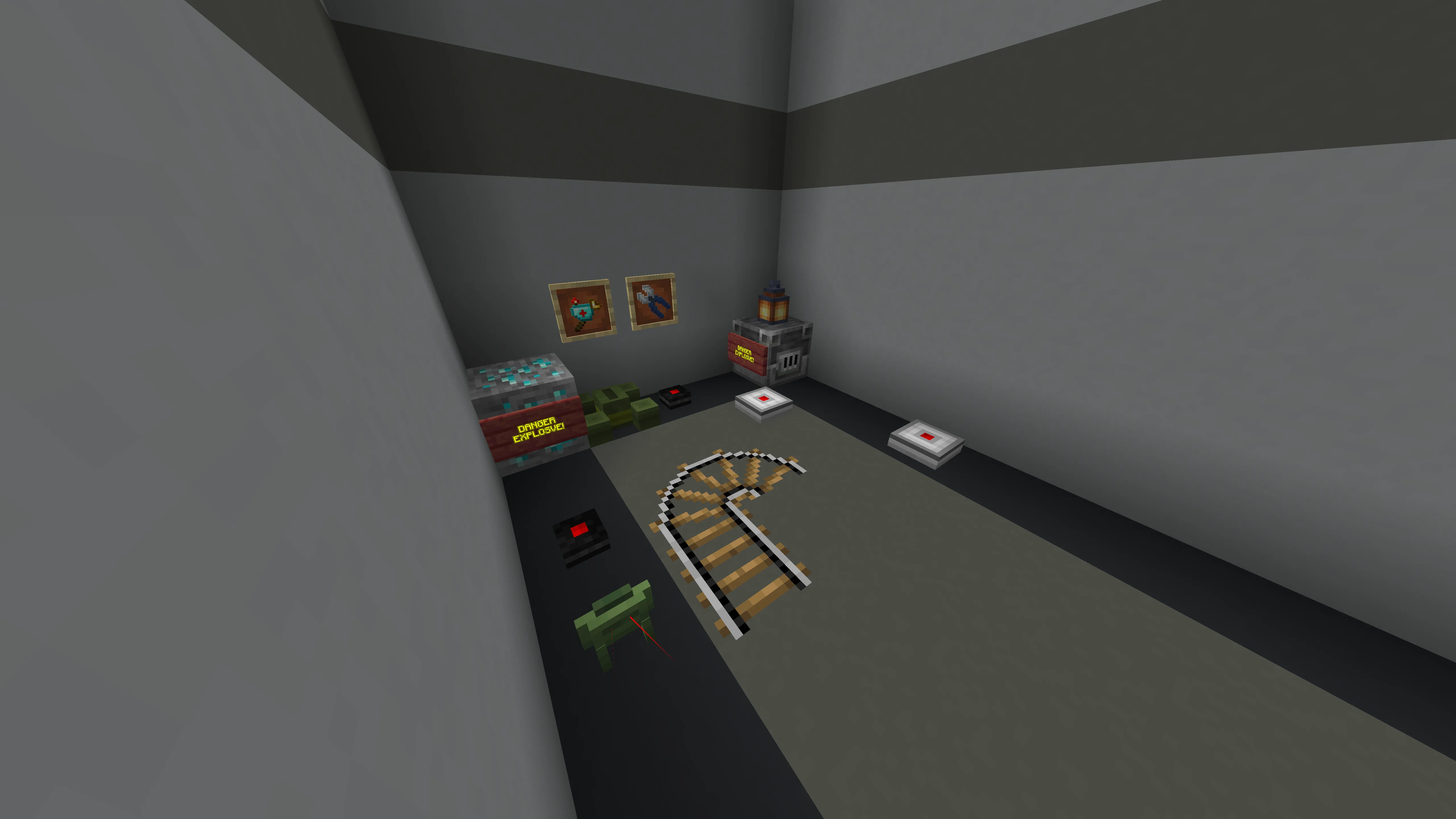 Взрывчатые устройства из мода SecurityCraft.