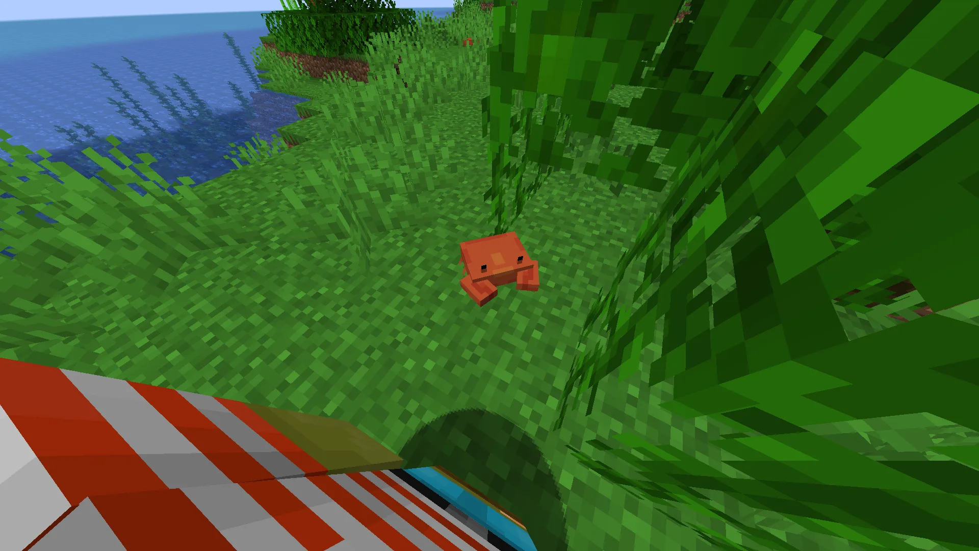 Краб на пляже в Minecraft.