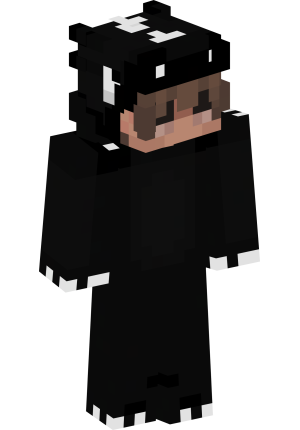 Малыш в черном капюшоне