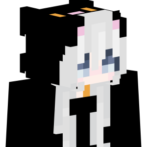 Милая кошечка в капюшоне - Сбоку