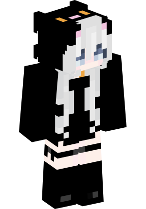 Милая кошечка в капюшоне